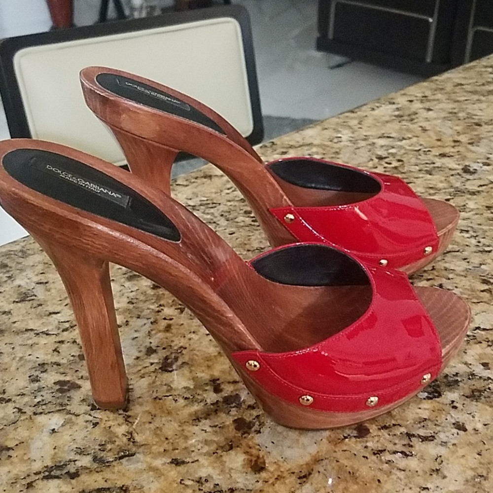 Shoes - Picture 2 of 3